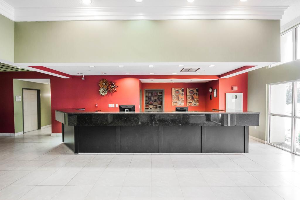 Quality Suites Memphis/ Wolfchase Galleria Екстериор снимка
