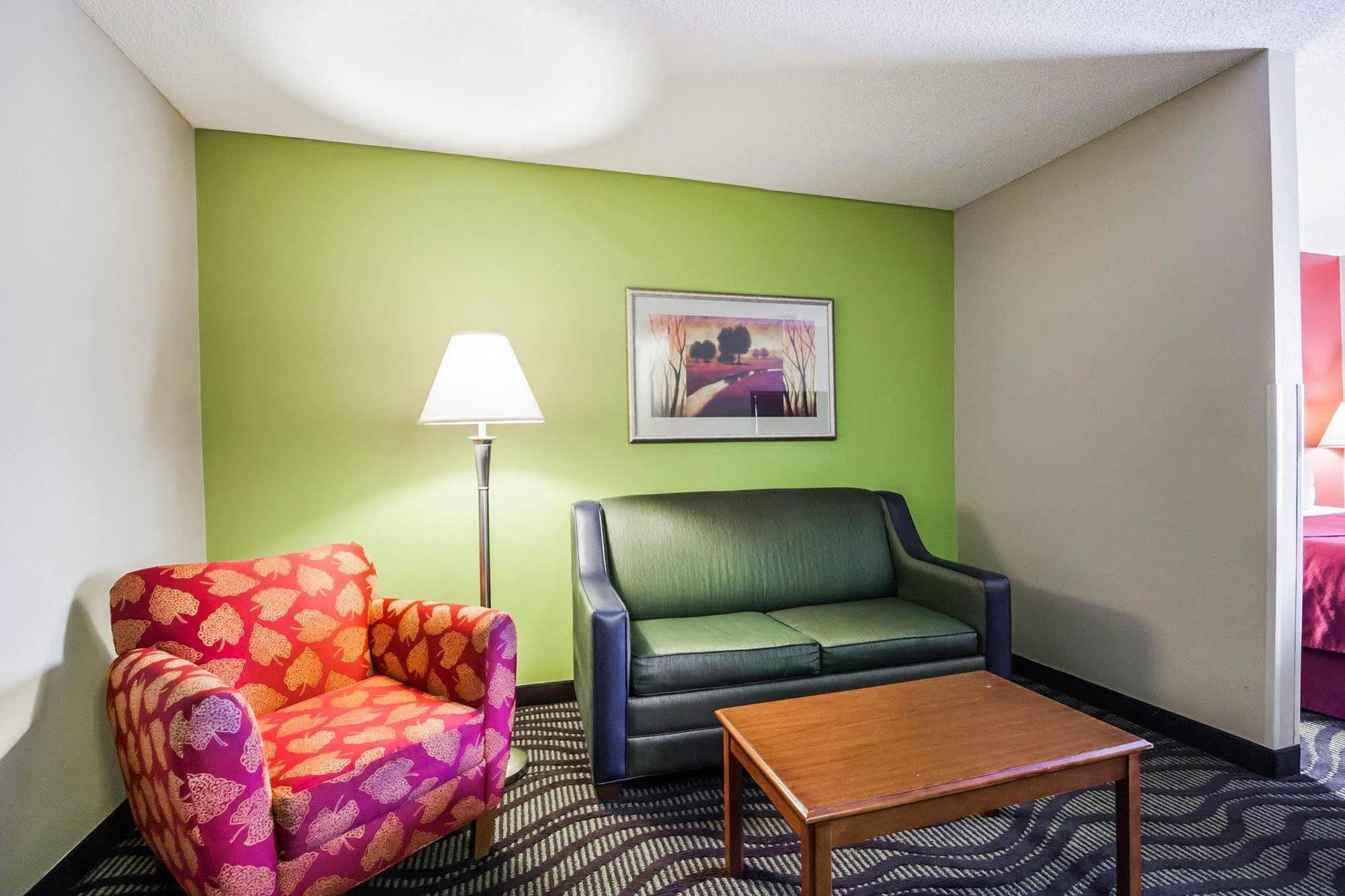 Quality Suites Memphis/ Wolfchase Galleria Екстериор снимка